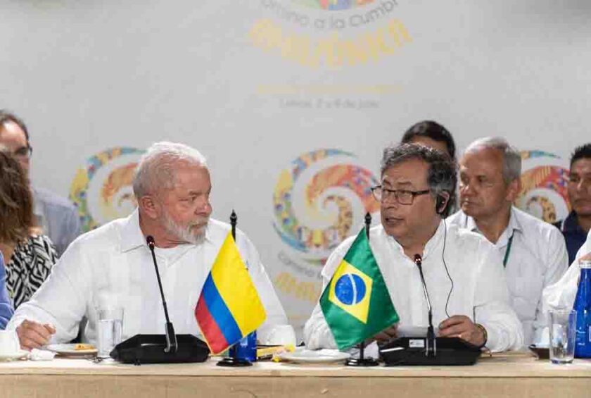 Presidente de Brasil, Luiz Inácio Lula da Silva de Brasil y presidente de la República de Colombia, Gustavo Petro Urrego en la Cumbre de la Amazonía. Cortesía Ministerio de Relaciones Exteriores 