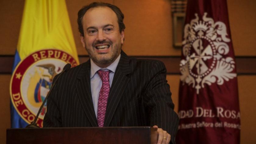 Luis Guillermo Vélez cabrera caso grupo AVAL