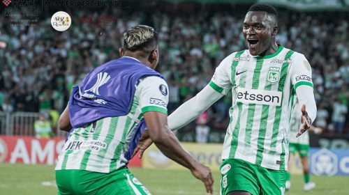 Atlético Nacional manda en su grupo tras vencer con autoridad a Bahía