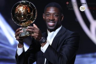 Ousmane Dembélé con el Balón de Oro 2025 AFP vía Getty Images