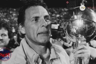 Russo ganó la Copa Libertadores siendo el DT de Boca en 2007. AP