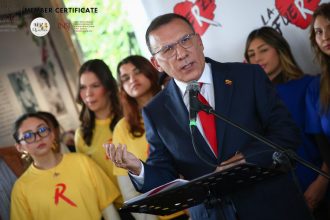 Roy Barreras lanza su candidatura presidencial desde Monserrate