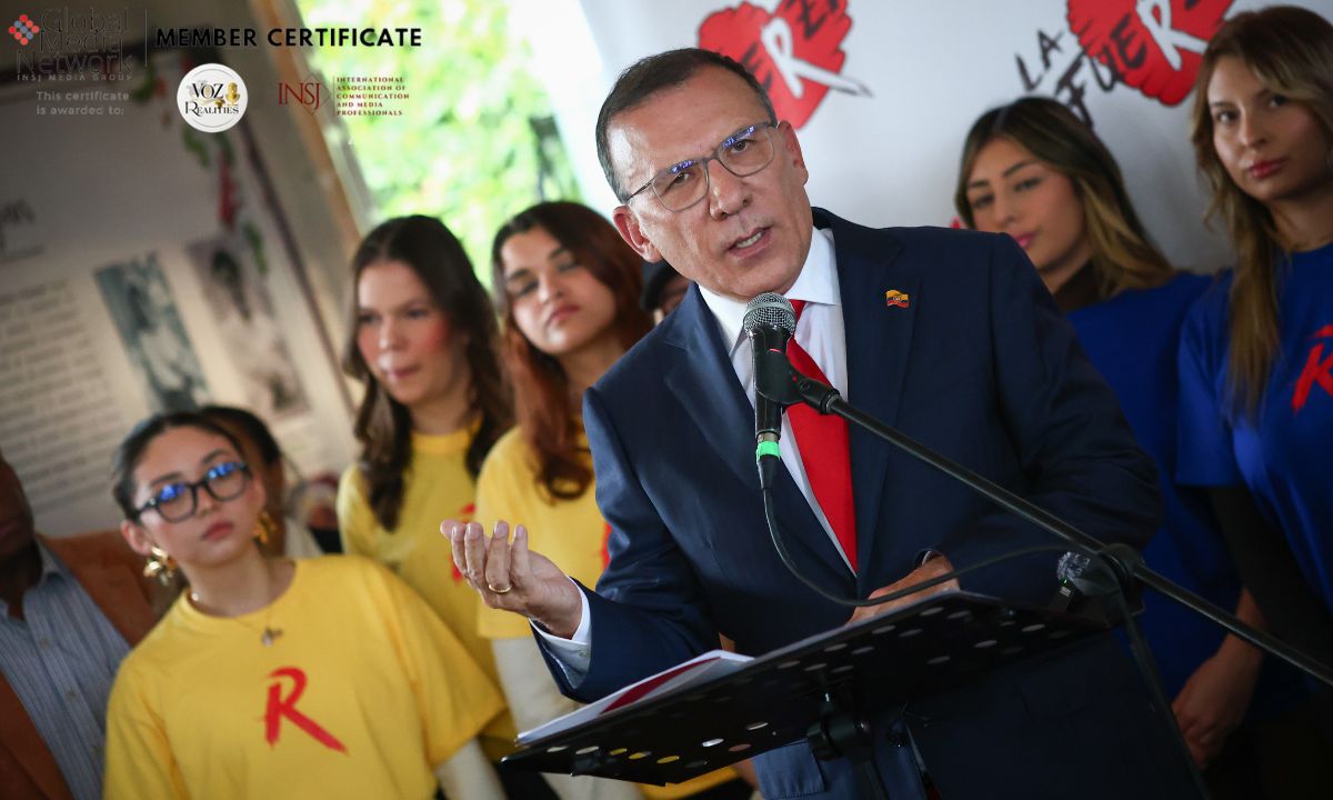 Roy Barreras lanza su candidatura presidencial desde Monserrate