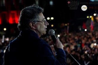Petro convoca al poder constituyente