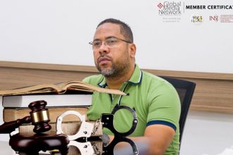 Un rector investigado como Leyton no puede conducir una universidad pública