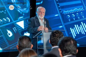 ADRES inaugura sala de inteligencia artificial