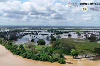Presidente Petro ordena aplicar nueva tarifa de energía para enfrentar crisis por inundaciones en el Caribe