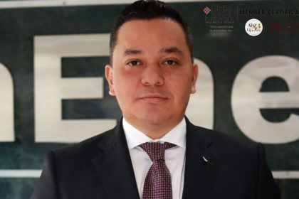 Víctor Paternina asume como viceministro de Energía para acelerar la transición energética justa en Colombia