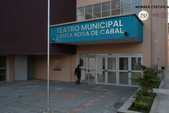 Alerta cultural en Santa Rosa de Cabal: artistas denuncian posible privatización del Teatro Municipal