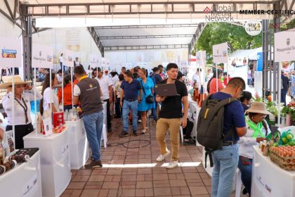 Mercado campesino en Neiva impulsó a 40 emprendimientos del Huila y fortaleció la economía popular