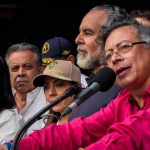 Presidente Petro exige sanciones a congresistas ausentes y presiona aprobación de reforma a la salud