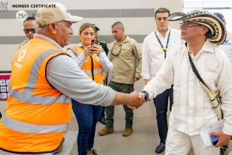 Presidente inaugura nueva zona de llegadas del Ernesto Cortissoz y destaca crecimiento del turismo en Colombia
