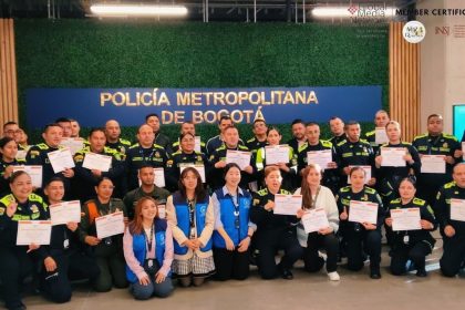Policía Metropolitana de Bogotá fortalece capacidades para la construcción de paz en capacitación liderada por HWPL