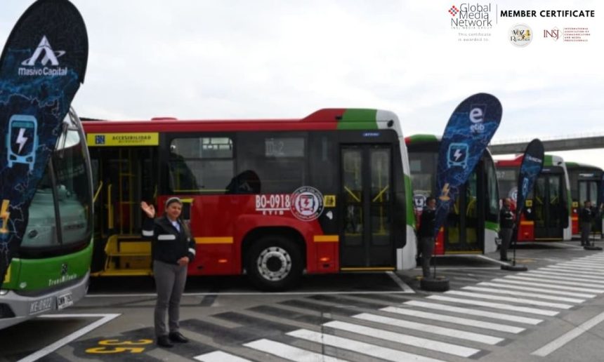 Bogotá estrena 50 buses eléctricos duales: así son los nuevos articulados de TransMilenio