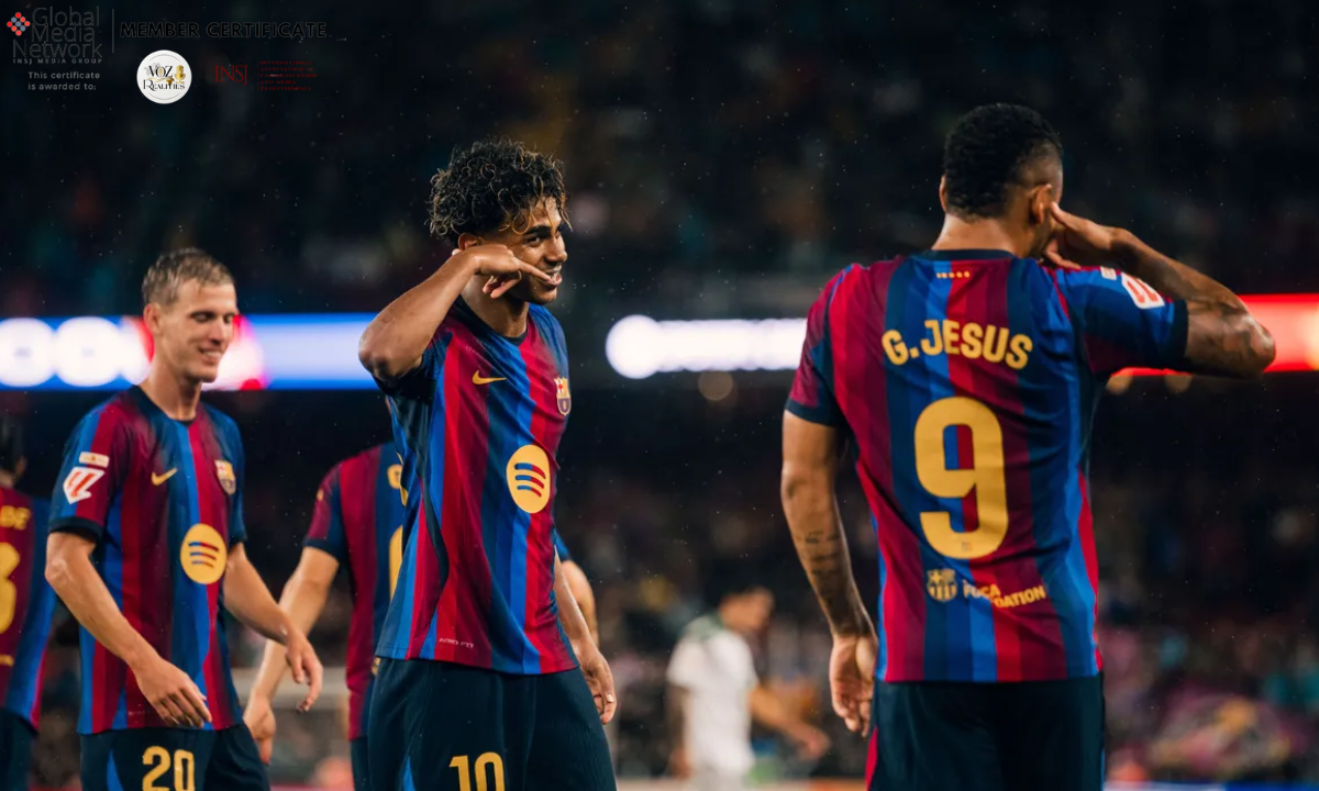 Barcelona goleó 7-2 al Racing de Santander con triplete de Raphinha y doblete de João Cancelo. El Barça suma 18 puntos y 28 goles en seis jornadas.