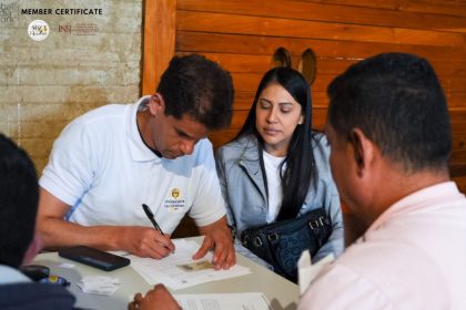 254 víctimas del conflicto recibieron cartas de indemnización en Bogotá