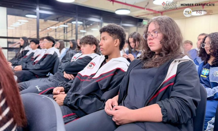 Jóvenes de Funza participaron en talleres de cohetería, realidad aumentada y drones como parte de una alianza para acercarlos a la ciencia y tecnología